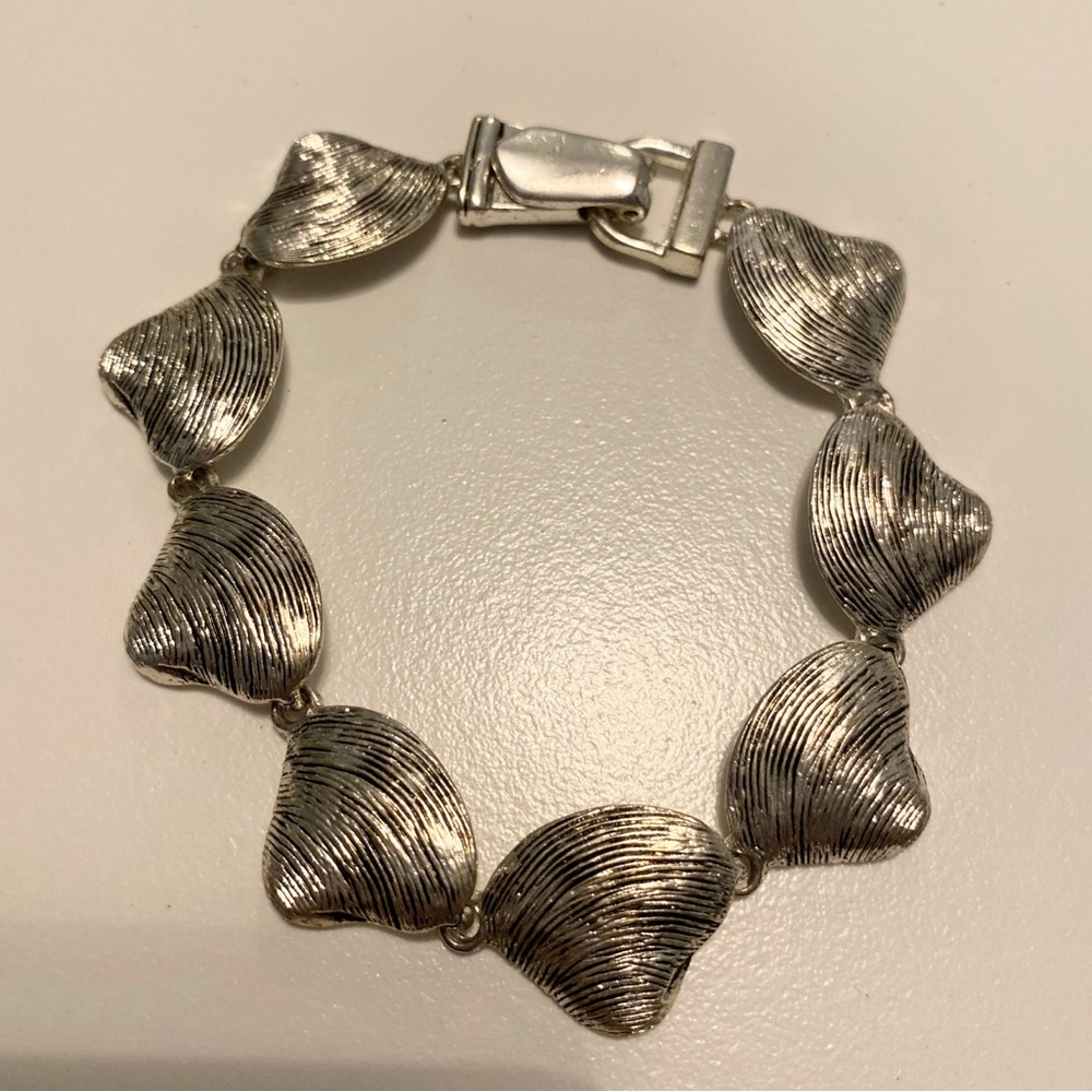 Silver Textured Sea Shell Link Bracelet
